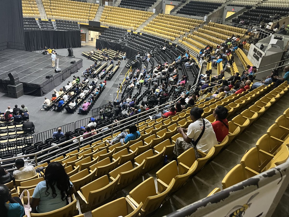 ALUNITE18's tweet photo. What an incredible turnout at the Rock the Vote Rally yesterday at the Dunn-Oliver Acadome! 🗳️🔥🎉

This amazing event was created and led by Engage MGM, bringing our community together to turn collaboration into local impact! 🤝🗳️ https://t.co/UdWE5YHvRD