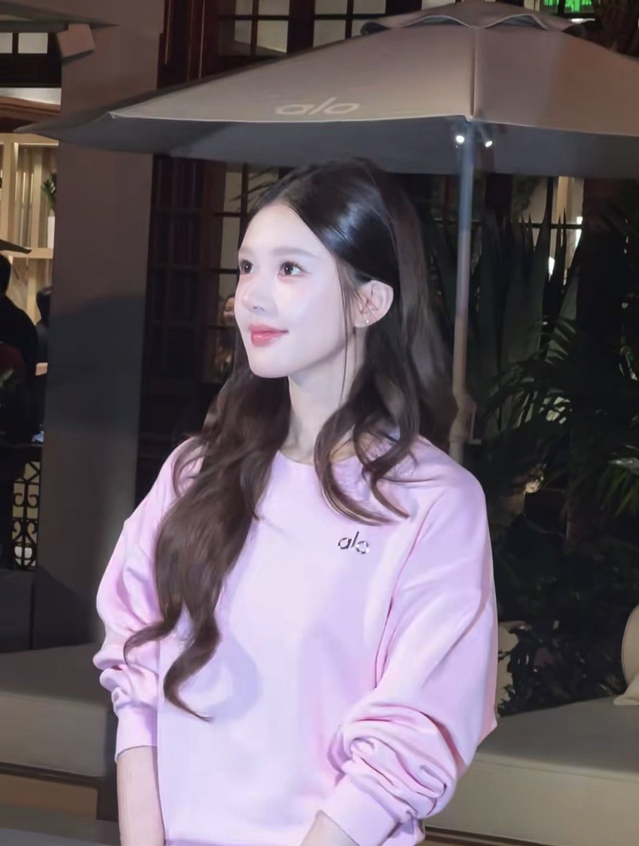 booboolili's tweet photo. 하 예쁘다 조로사 ㅠ https://t.co/6GJTglpUIH