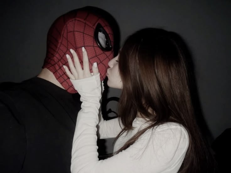 Noni0kz's tweet photo. Where’s spidey https://t.co/WdeUidsTKz