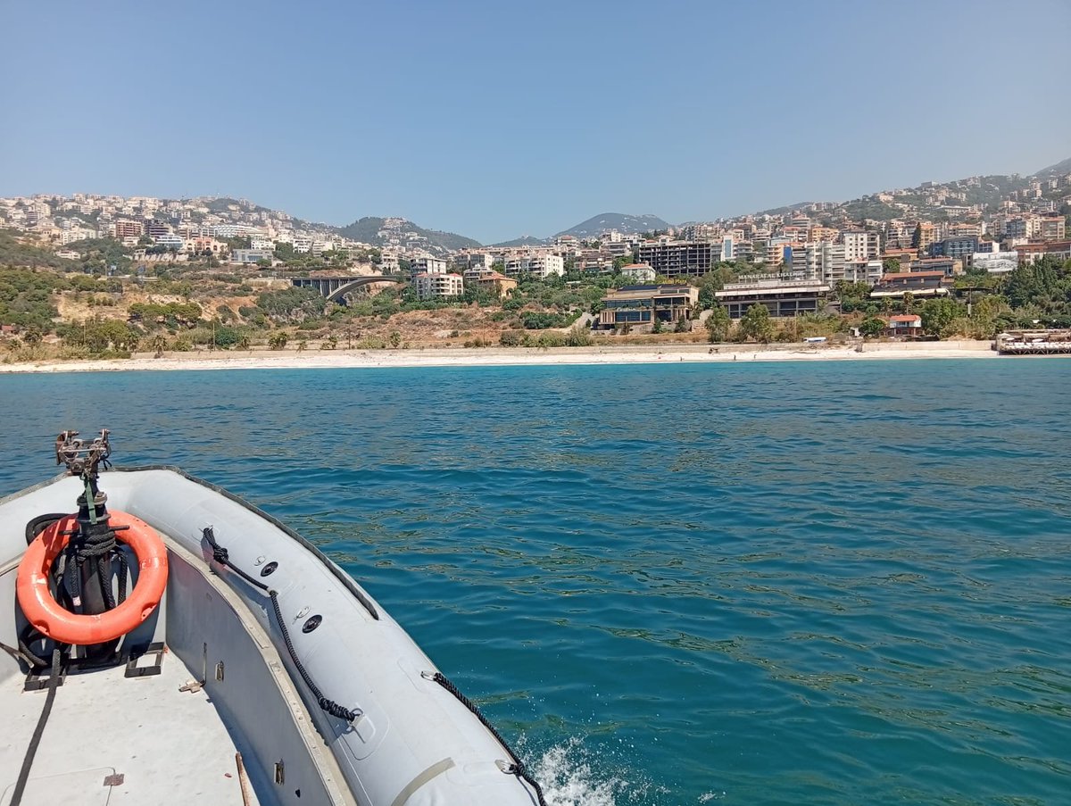 MissionDefLiban's tweet photo. La 🇨🇵 accompagne les Forces Maritimes 🇱🇧 dans la consolidation de leurs capacités amphibies. 
Durant une semaine, les marins libanais ont ainsi pu parfaire leurs savoir-faire aux techniques de reconnaissance de plage destinée aux engins amphibies.
#Marine #DCSD #CECMED #ALFAN https://t.co/RKfaOBjw7S