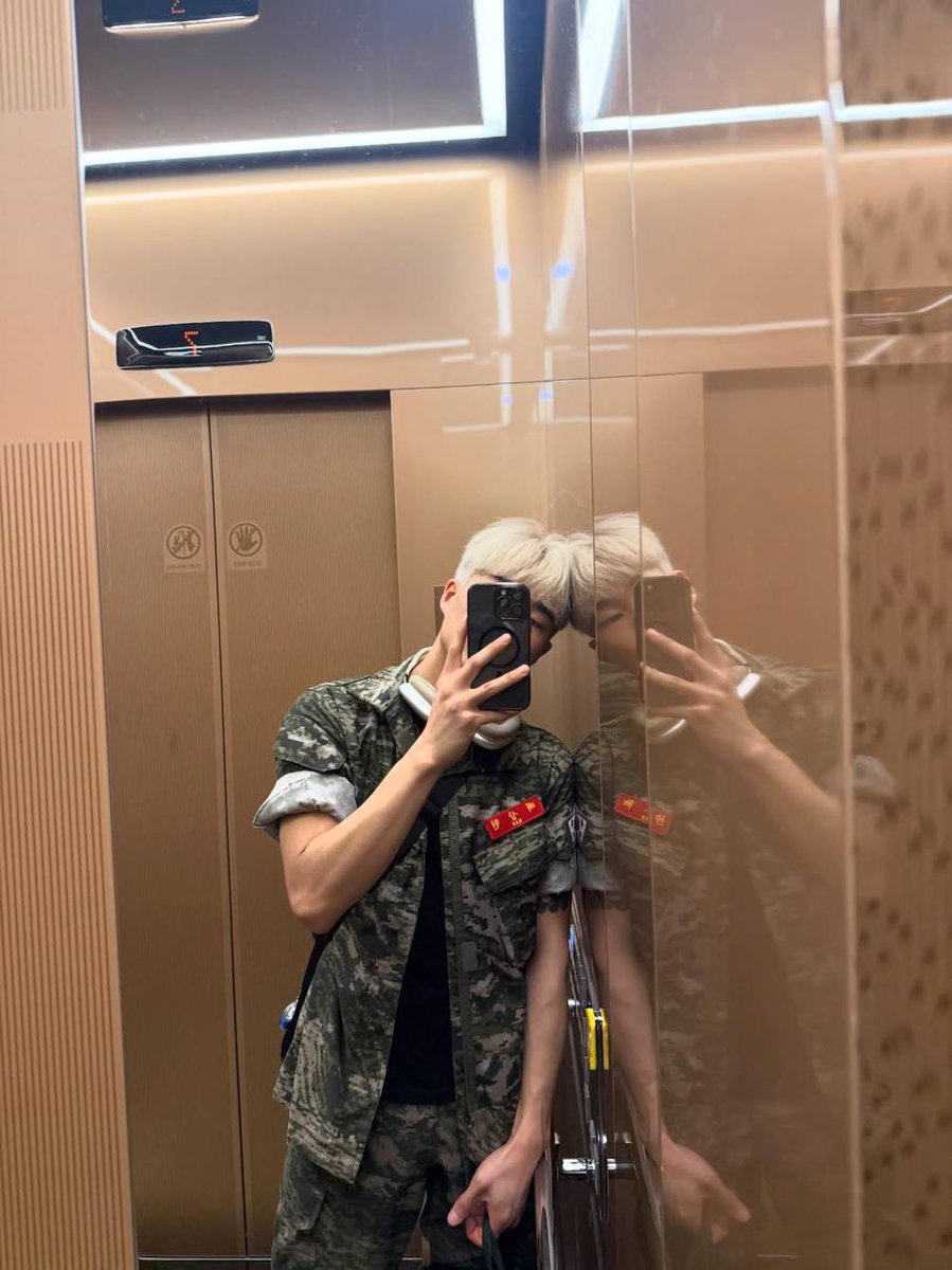 csm881007's tweet photo. 서로 궁금하면 굳이 오래 고민할 필요 없지
#게이 #ㄱㅊㅅ #서울 https://t.co/ZtcBoXNDpZ