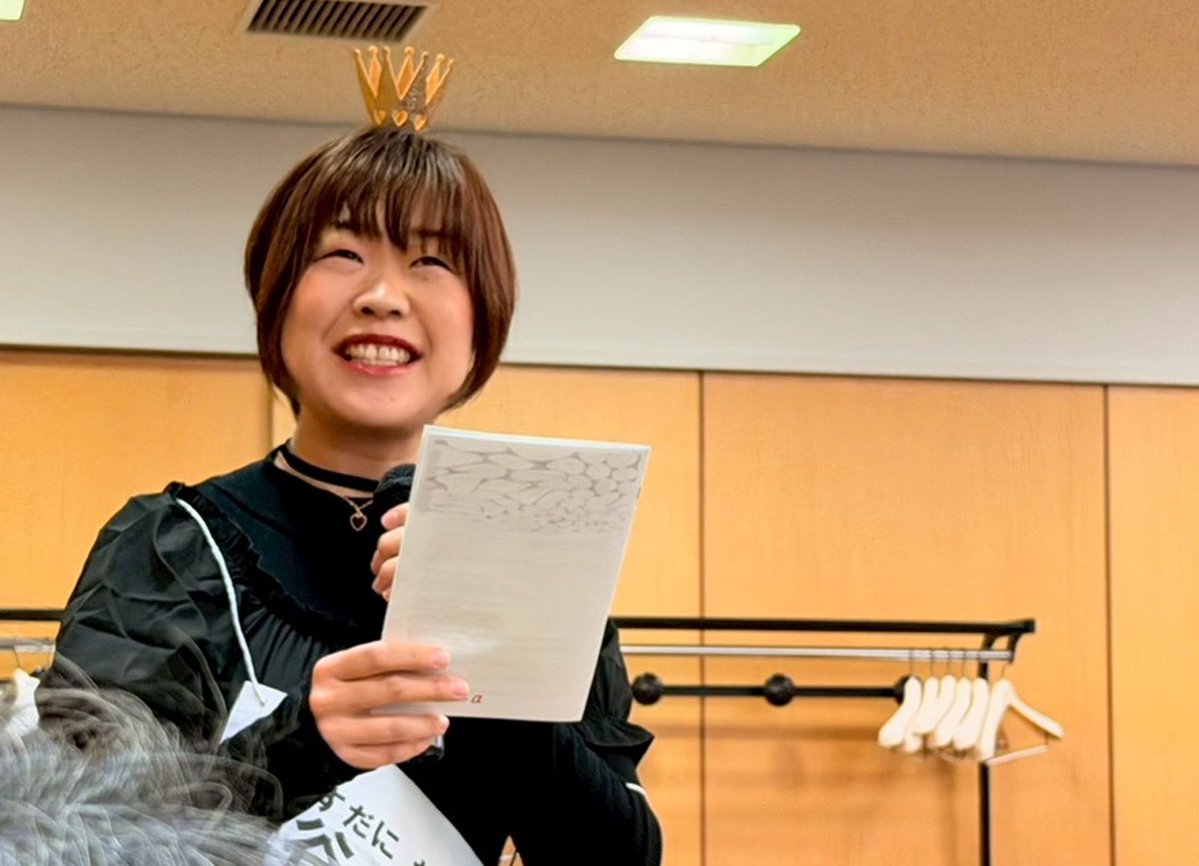 ChezLien_h's tweet photo. 【乗船者紹介 22/30🚢】

30人公演型マーダーミステリー
『幽界航路 神在クルーズ』

鶯谷 花音（うぐいすだに かのん）｜26歳｜恋愛コンサルタント

SNSやサロンで恋愛相談を行い、
「自分を愛せることが、誰かを愛する第一歩」をモットーにしている女性です。

“縁結び”の出雲へ向かう今回の旅を、楽しみにしているそうです。

2枚目は、2025年公演で生まれた“一人の鶯谷花音”。

ハートの女王をイメージした衣装も印象的でしたが、当日はそれ以上に、人と人の間を行き来しながらたくさんの乗船者と関わっていました。

そして公演後に話を聞いてみると――
とても有能な恋愛コンサルタントだったそうです！

作者が花音を作る中で考えたことや、前回どんな鶯谷花音が生まれたのか。
作者・密臣の投稿は引用元へ👇

※2025年公演参加者の写真は、ご本人の掲載許可をいただいています。

#幽界航路乗船者名簿
#幽界航路神在クルーズ
#鶯谷花音