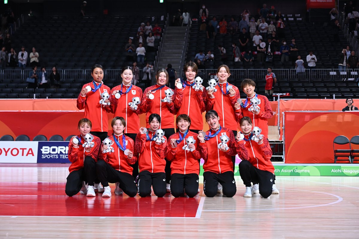 JAPAN_JBA's tweet photo. #AkatsukiJapan 女子日本代表　

🏆第20回アジア競技大会(2026／愛知・名古屋）
女子日本代表チームの選手12名および大神ヘッドコーチの大会���り返り

📝https://t.co/Z1kIrjxTkb

#日本一丸 #AkatsukiJapan
#TEAMJAPAN #ともに一歩踏み出す勇気を #IPPO https://t.co/2bxbR6MQWT