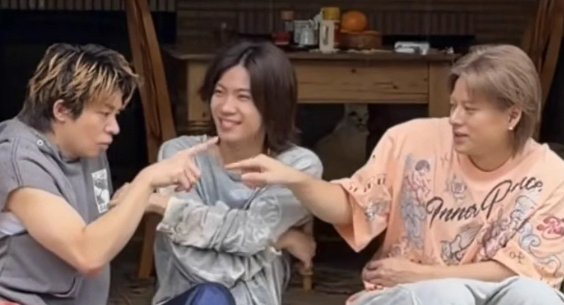 チ宏様　2点おまとめ せちゃ🪨 в X: „ちょ、え、あ？あの?!!? 真ん中の人ぉぉぉぉ(；´༎ຶω