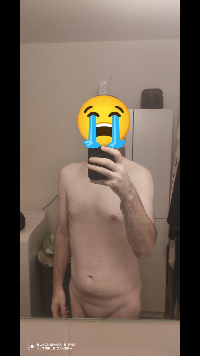 SylvanusXXX's tweet photo. Je rappelle les bases de l’hygiène pour une vie sexuelle heureuse😤
J’ai dû me raser le corps à cause d’un mec à l’hygiène douteuse😡 Maintenant je ressemble plus à rien😭

1 Un pubis ça s’entretient régulièrement
2 Les vêtements et literie se change et lave aussi régulièrement https://t.co/dIbJtPAg9b