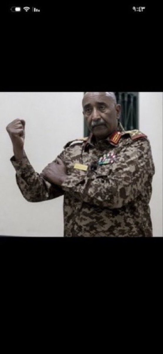 GaferAlsadeq's tweet photo. @abdulras_shaker @FaresALhemyari 😂😂😂 ١٤ سنة ثم ماذا ؟! 

ثم هذا https://t.co/SVZpE8E93O