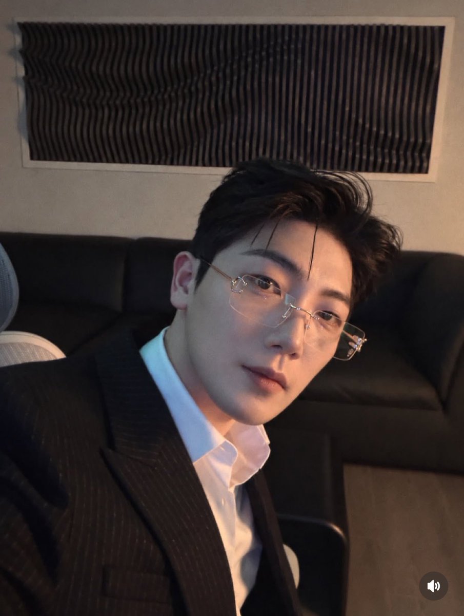 choikafe's tweet photo. he delivered!!😭🤍 https://t.co/MGJEIQDlVi