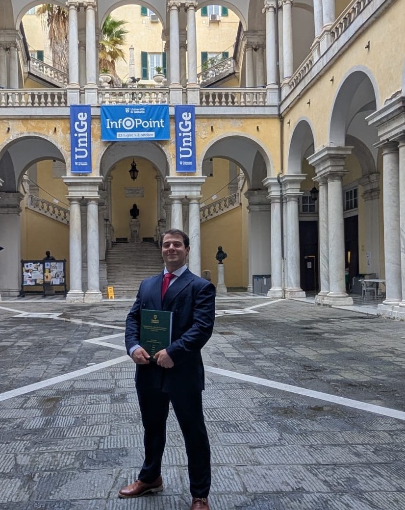 LucaDomizio's tweet photo. On 17 September I defended my PhD thesis at the University of Genoa, on "Dinamiche di piccola guerra tra XVI e XVII secolo: uno studio sulla trattatistica e sugli autori militari coevi". Grateful to everyone who helped me along the way.

On to the next! https://t.co/FwEwYZyqqA