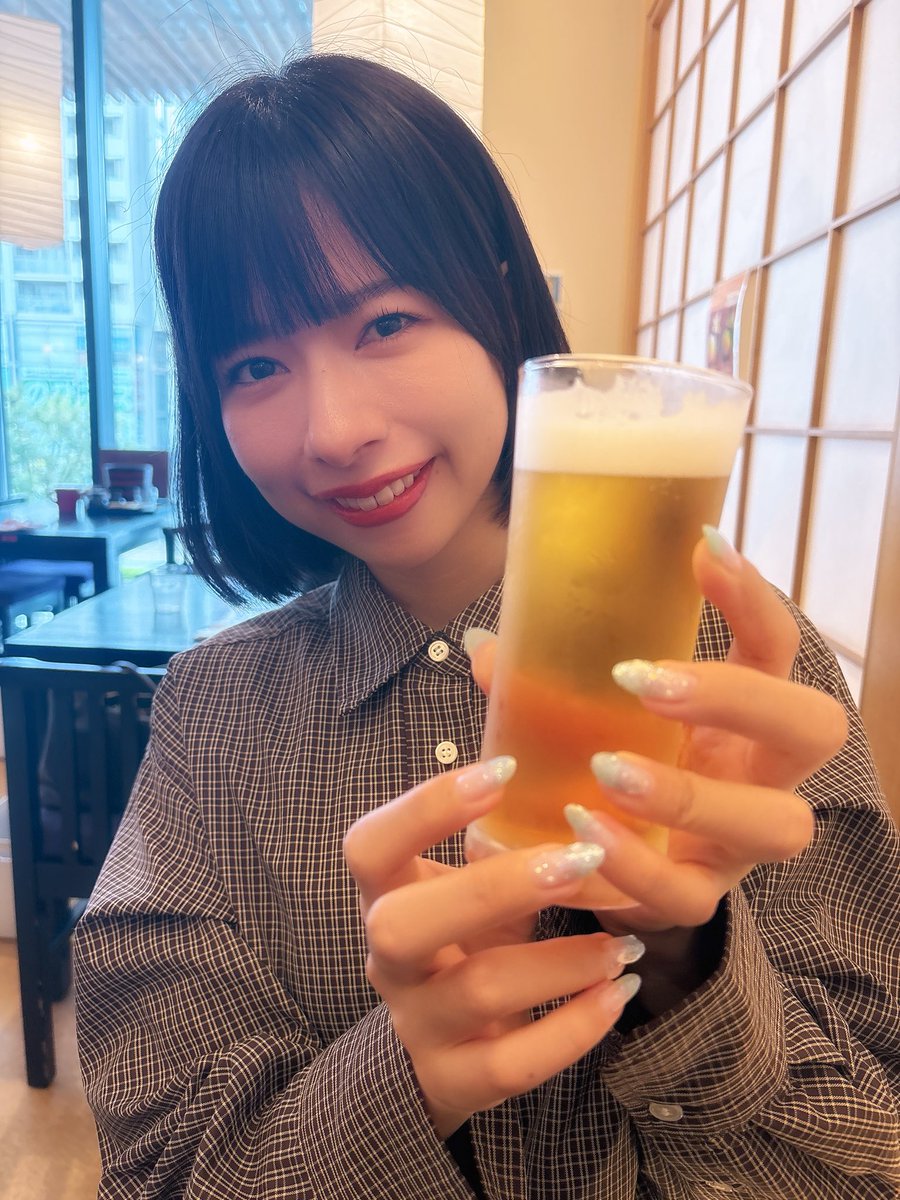 takami_taa614's tweet photo. セブンのはちみつパン、まるっこくて３つ入ってるやつ、この世でいちばんおいしいパンだよ🍞あむあむあむ

写真は長野観光中のビールたあちゃん🍺
(パンの写真ちゃうんかい) https://t.co/zeVeO27iq7
