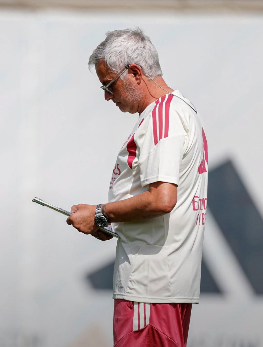 Ismveel_10's tweet photo. Ngl I’m a big José Mourinho’s fan. https://t.co/lQgtWxvnpO