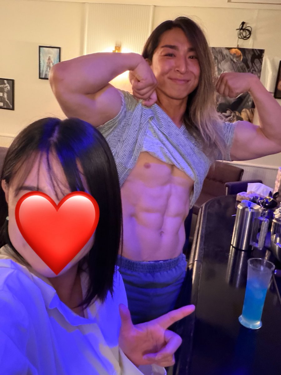 musclebar_bell's tweet photo. マッスルバー・ベル【仙台】
筋肉の楽園へようこそ💪🏼
9/28（月）20:00〜オープン！

昨日はシャンパンいれて頂きありがとうございました🍾
今週もご来店お待ちしております✨
仙台で1番筋肉がすごいマッスルバーなら当店💪🏼

📍宮城県仙台市青葉区国分町2-8-3
ライオンビル仙台館3F

#マッスルバー https://t.co/czvXfU4EkU