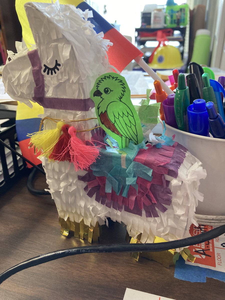 SraSmithRISD's tweet photo. ¡Los quetzales están aquí! If you find a Guatemalan quetzal hidden around @Apollo_JH, trade it in for a small prize. Happy Hispanic Heritage month! #apollogearup #RISDDreamOn https://t.co/K1nYwkd9VG