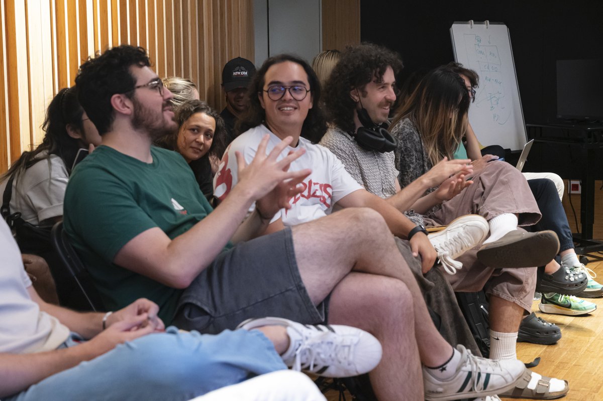berkleevalencia's tweet photo. It’s always a pleasure to welcome Spanish producer, engineer, and composer Salomé Limón back to #BerkleeValencia!

She led an inspiring masterclass for our Music Production, Technology, and Innovation students, giving them the opportunity to learn and create alongside her. https://t.co/HCOtU6VEnn