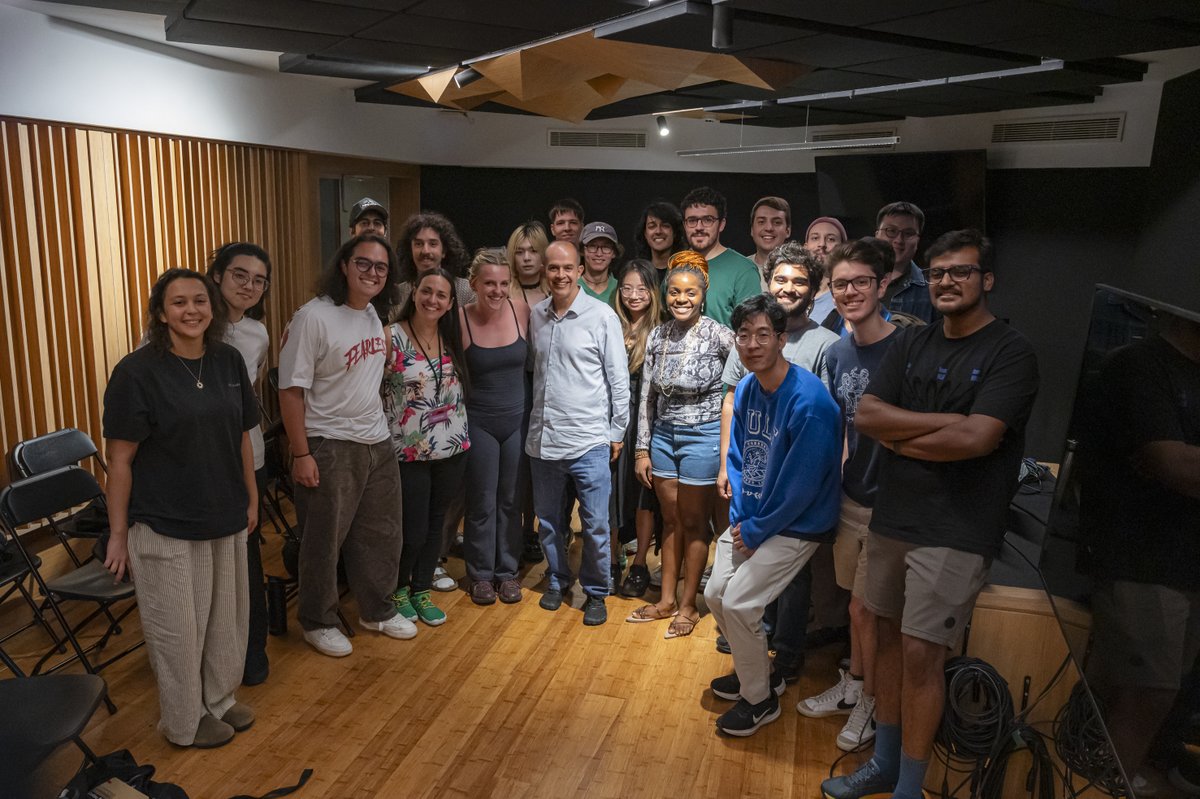 berkleevalencia's tweet photo. It’s always a pleasure to welcome Spanish producer, engineer, and composer Salomé Limón back to #BerkleeValencia!

She led an inspiring masterclass for our Music Production, Technology, and Innovation students, giving them the opportunity to learn and create alongside her. https://t.co/HCOtU6VEnn