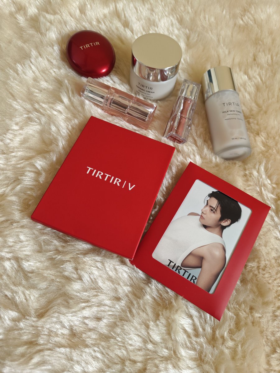 map_of_keeboltz's tweet photo. I got my tir tir V photo book 🫶🏻
#TirTirV https://t.co/lB0EscI4an