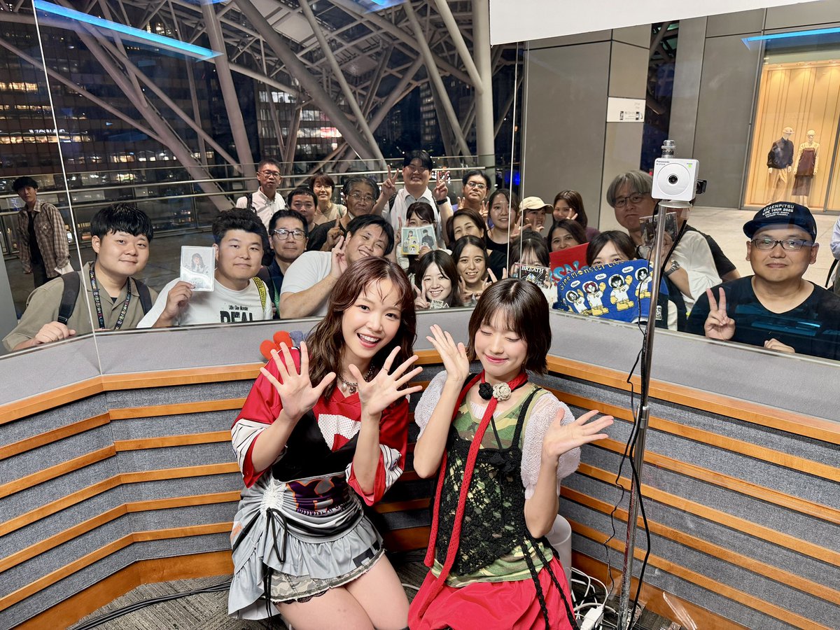 LittleGleeMonst's tweet photo. ／／

FM福岡「Hyper Night Program GOW!!」
生出演ありがとうございました❣️

＼＼ 

 ⚫︎ Little Glee Monster Live Tour 2026-2027 "BREATH"チケット発売中🎫

九州2箇所🎤
12月5日(土)熊本市民会館
12月6日(日)福岡サンパレス

▶︎https://t.co/bLbDMso5Rc

#リトグリ_BREATH #アサヒ #ミカ https://t.co/Li1ny6zVc2