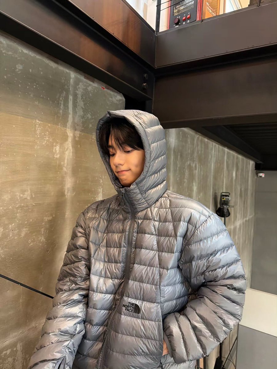 pageofsoobim's tweet photo. #AD #FallReady #TheNorthFaceWhiteLabel #TheNorthFace #WhiteLabel #CallixJacket #NorthFaceLightweightDown https://t.co/TsH4tyDGJh