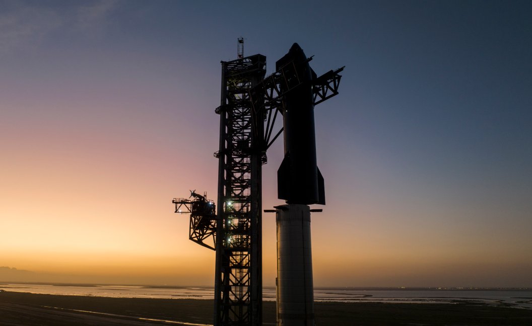 BrandonHayes52's tweet photo. Flight 14 NET this morning, 7:15 CT, pending FAA. First planned orbital profile. $SPCX trades the attempt. A scrub is weather. A failure is the multiple. #SPCX https://t.co/61y9f53rQ8