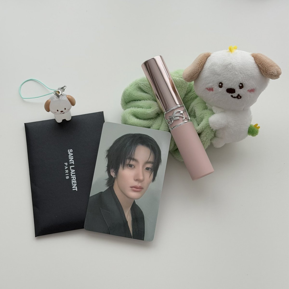 yofaitchier's tweet photo. แจก ysl lovenude lip blusher 1 รางวัล ❤︎🐶⁠

รีทวิต + เมนชั่นข้อความถึงแอนตันและแบรนด์ (ไม่ใช้อิโมจิ)

ANTON TO SAINT LAURENT PFW 
#ANTONxSaintLaurentSS27 
#ANTONxSaintLaurent #생로랑앤톤 @YSL https://t.co/JaCLlCbDdY