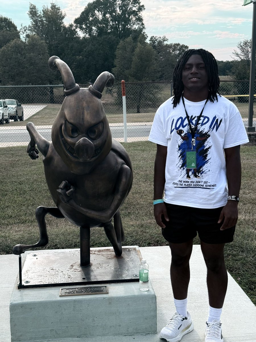 CamBurrellJr0's tweet photo. @WeevilFootball @CoachTorrain @Nav_Athletics @coach_northrup enjoyed my time in Monticello, hard fought win congratulations @CoachGGoff program headed in the right direction https://t.co/3k4mk0mHnf