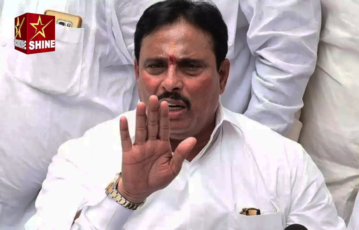 shinenewshyd's tweet photo. #Danam #Nagender made key comments on the #Khairatabad by-election. He made it clear that the influence of #SIR will not be in the Khairatabad constituency. Today (Monday), Danam Nagender spoke to the media at the #IndiraGandhi statue on #Necklace Road, #Hyderabad. 1/2 https://t.co/TYzULHgEm2