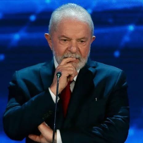 NP__Oficial's tweet photo. 🚨 OPINIÃO l Lula deve ir ou não ao debate na Globo? https://t.co/L0pIoj6LcQ