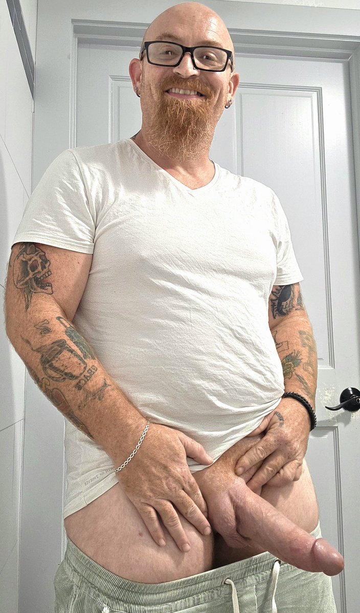 TXGingerDaddy80's tweet photo. Got naughty in a public bathroom 😏😈👽https://t.co/HH9dYee0ty https://t.co/yFxMikLyWl