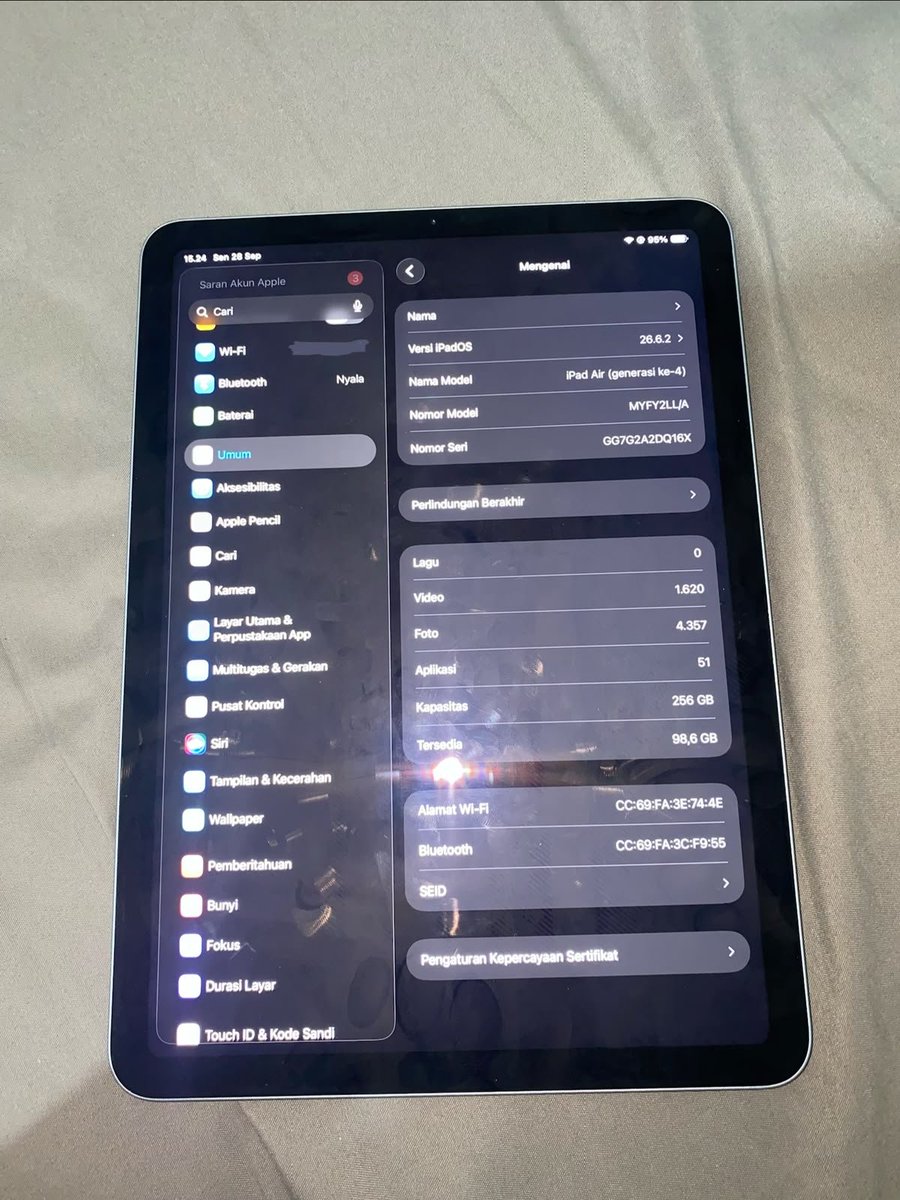 subsashimi's tweet photo. #wts #malang 
IPAD AIR 4 256gb

di jual
Ipad Air 4 
Storage 256gb
Kamera D/B aman
Fingerprint aman
semuanya masih bagus
no minus 
mulus poll
📍COD MALANG 
FREE Keyboard Case+Case biasa https://t.co/kdy5HIzX1B