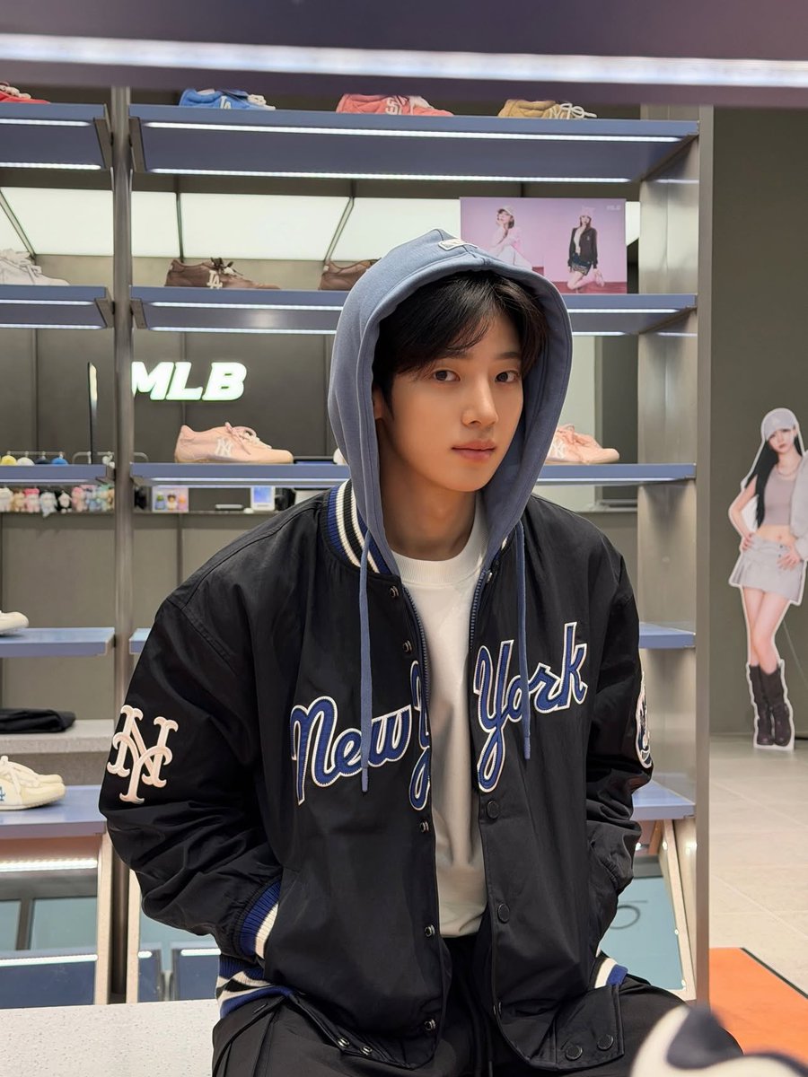 forest852's tweet photo. Bé thỏ này đáng yêu điên lên được ý 😭😭 
#PARKSIWOO
#박시우 https://t.co/UZwAnXPSU8