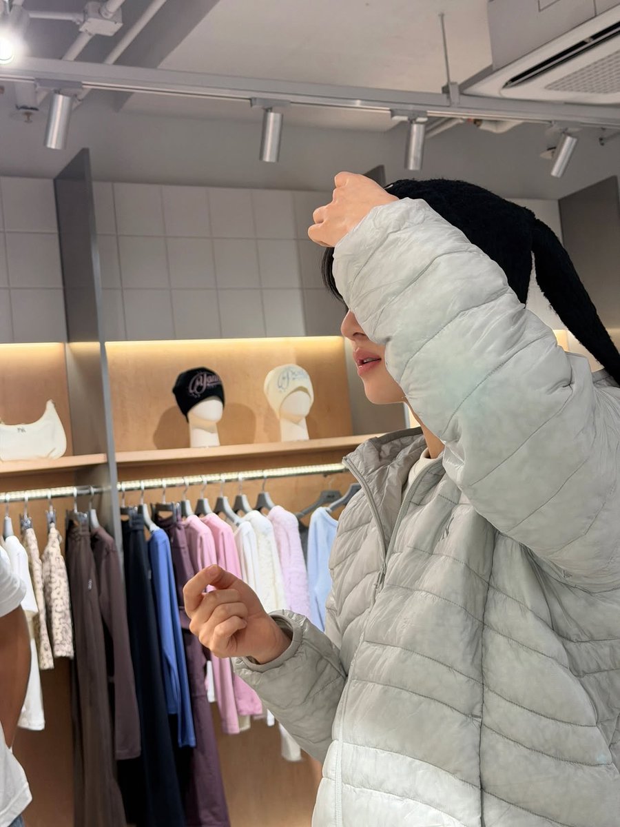 forest852's tweet photo. Bé thỏ này đáng yêu điên lên được ý 😭😭 
#PARKSIWOO
#박시우 https://t.co/UZwAnXPSU8