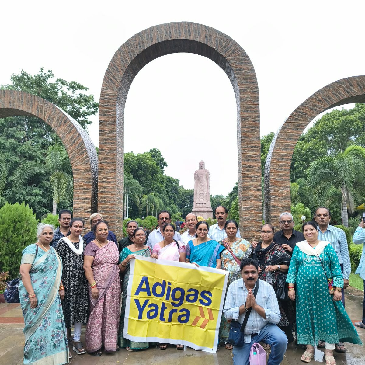 adigasyatra's tweet photo. Adigas Yatra Ayodhya Kashi Gaya group in Saranath
#adigas #adigasyatra #Ayodhya #Kashi #Gaya #saranath #travelagency #travelling #customisedtour
ಹೆಚ್ಚಿನ ಮಾಹಿತಿ ಹಾಗೂ ಬುಕ್ಕಿಂಗ್ಗಾಗಿ ಸಂಪರ್ಕಿಸಿ:
📱 7022259008 /9449478944 https://t.co/qBXolwwvnA