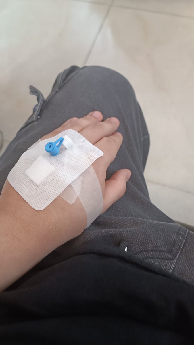Ashley6695's tweet photo. Did an MRI today https://t.co/Lbcy9IUqkm