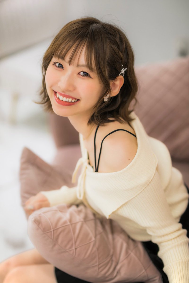 Hime_Sayaoshi's tweet photo. お誕生日おめでとう🎉
やぶさやちゃんのニコニコ笑顔、大好きです！
推し始めてまだ1年しか経ってない新米だけどこれからも推してく〜！
来年は生誕祭とか撮影会とか行ってみたいなぁ
 #やぶさや
 #八伏紗世 https://t.co/qyBfDrWSFL
