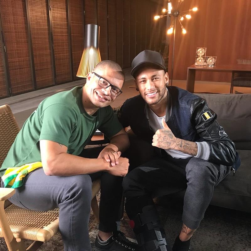 KramponluPisago's tweet photo. Neymar: “İlk formam ‘Altın Sarısı’ Fenerbahçe formasıydı. Alex Dünya üzerindeki en yetenekli futbolcuydu.” https://t.co/S36J9Yl8vU