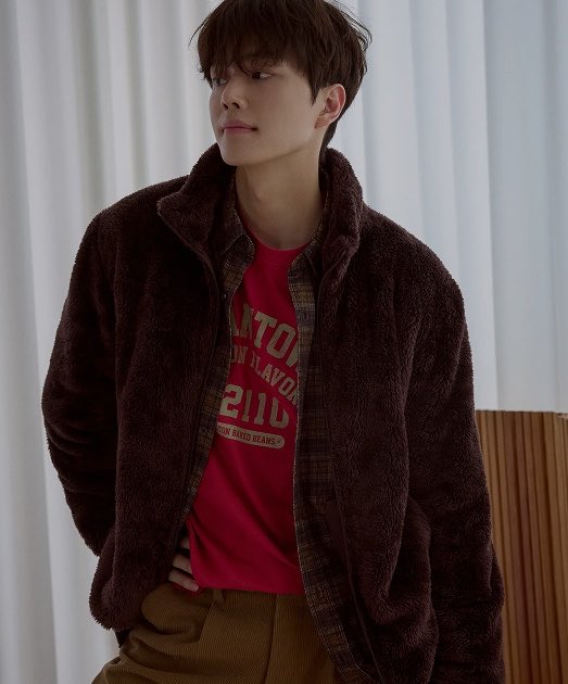 RoeFsc's tweet photo. 새로운 스타일링 떴다
너무 멋있어!!
#송강 #SongKang #ソンガン
#폴햄 #POLHAM https://t.co/31vVTmxXA8