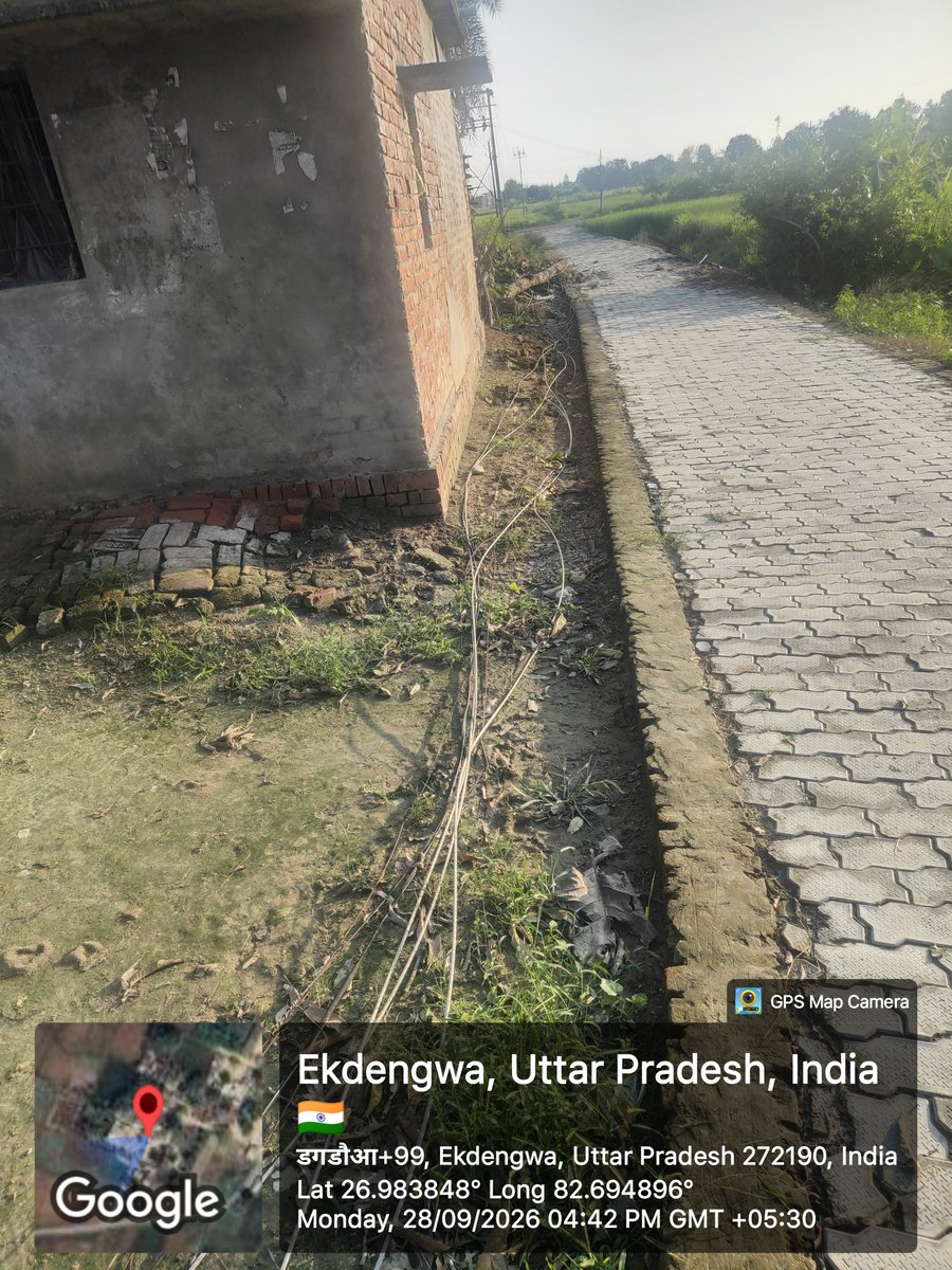 babbupramod1's tweet photo. विद्युत उपकेंद्र भानपुर जनपद बस्ती के अंतर्गत ग्राम डगडौआ कई पोल गिर गए हैं जिससे विद्युत आपूर्ति पूर्ण रूप से बाधित है 

अति शीघ्र विद्युत बहाल करने का कष्ट करें 
@ChairmanUppcl @UPPCLLKO @aksharmaBharat @Puvvnlbast @PUVVNLBASTICZE @PuVVNLHQ https://t.co/HtmVZVCO0r