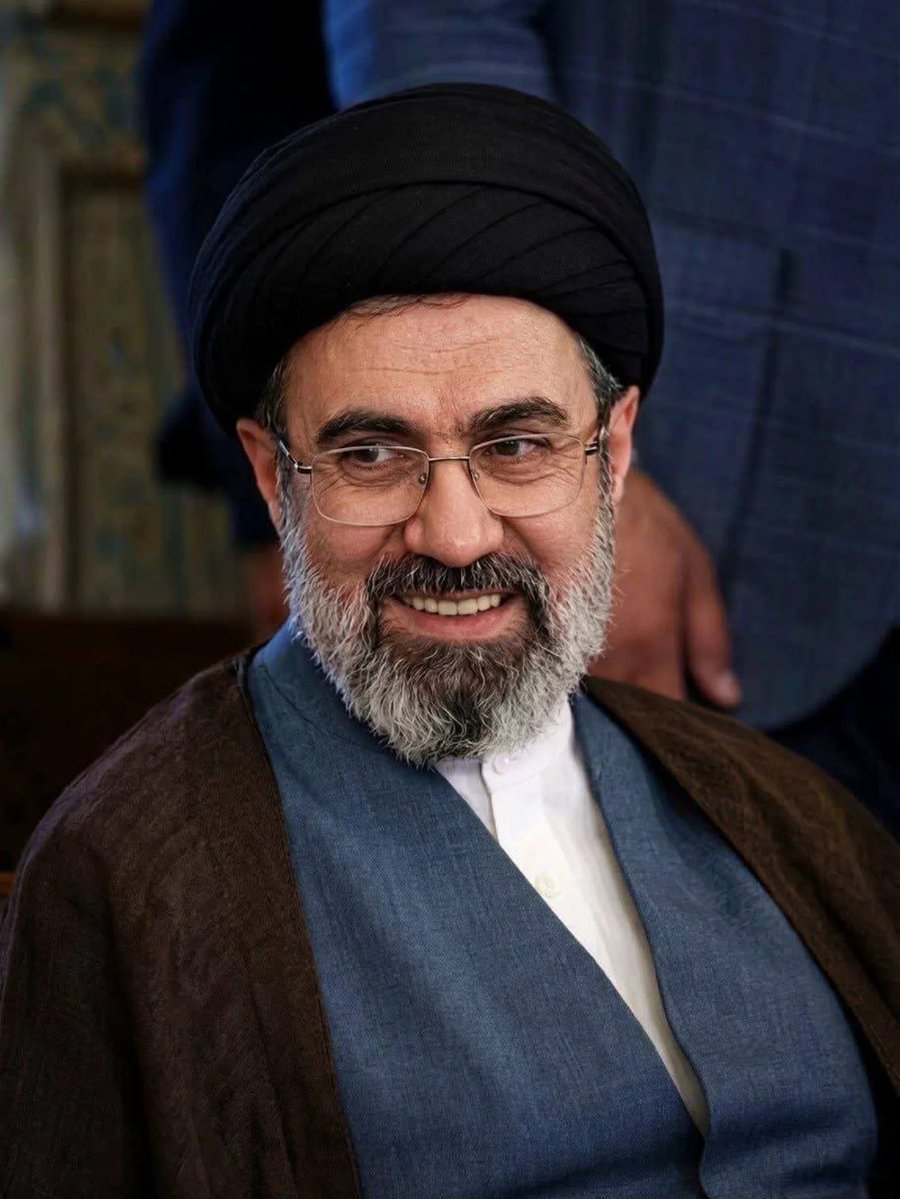b_mah_b's tweet photo. حضرت آیت الله خامنه ای:

بر اساس محاسبات الهی ،ایران اولین قدرت جهان است https://t.co/6pMpVCShPL