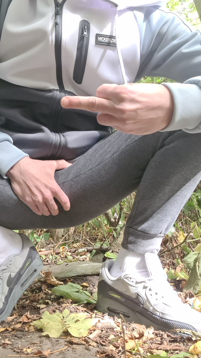 BulgeChav's tweet photo. #outdoorchav #chavlad #trackielad #chavtrackies #chavtrainers #domchav https://t.co/A27WyLdfMR