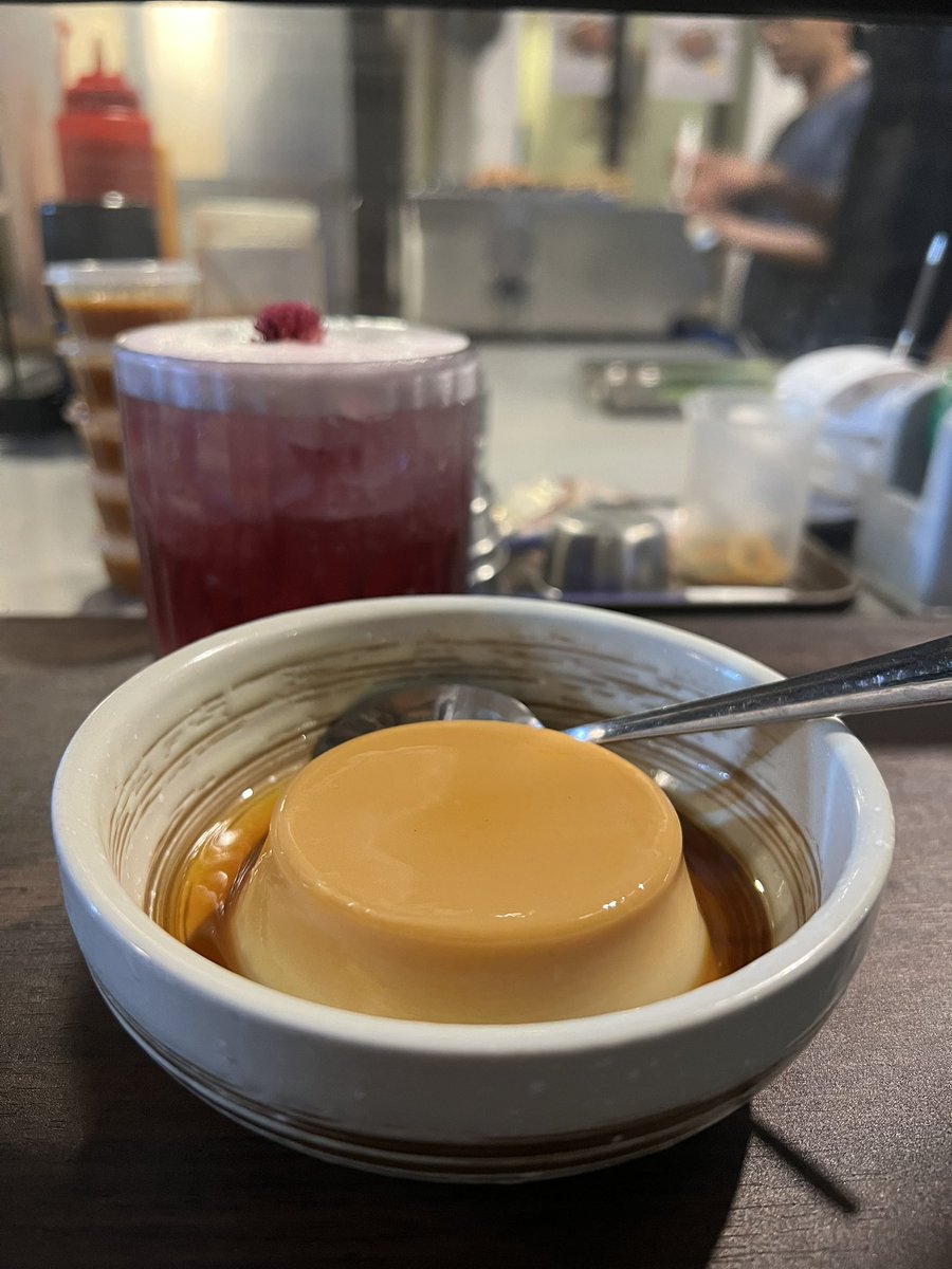 ramenow's tweet photo. Opening my #Iftarmeal with sweet #Japanesecustardpudding, followed by a main course of #grilledsatetaichan & #dakkkochi. Ending on a refreshing note with iced #butterflypeaflowertea. Truly a #moodboosting way to start #Mondayactivities!๐ฎ๐ข๐ซ๐๐ป
#kkochi #Iftar #JapaneseFood #CustardPudding #SateTaichan #IcedTea #MondayVibes #KulinerBontang #BontangCulinary #Kuliner #Culinary #Bontang