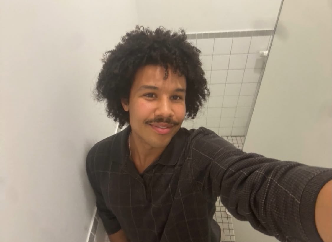 bunchofwill's tweet photo. My daughter loves him, I think he looks a little gay. But whatever makes my princess happy ❤️❤️❤️❤️ https://t.co/XQOFczsFZq