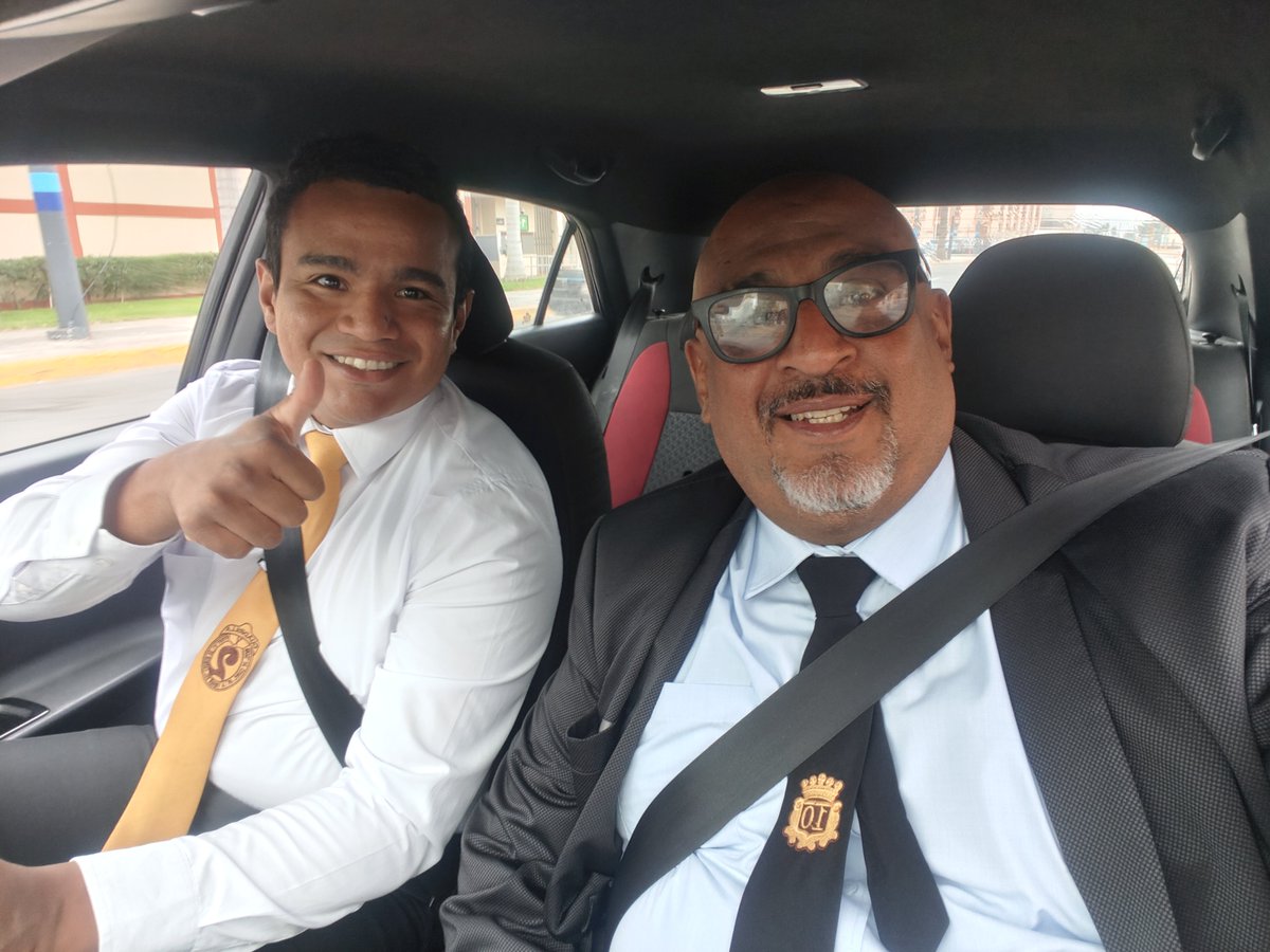 LobitoRojas's tweet photo. Acá con el Gino Rafael Rojas Rodriguez desde temprano https://t.co/j9MBb6BbOE
