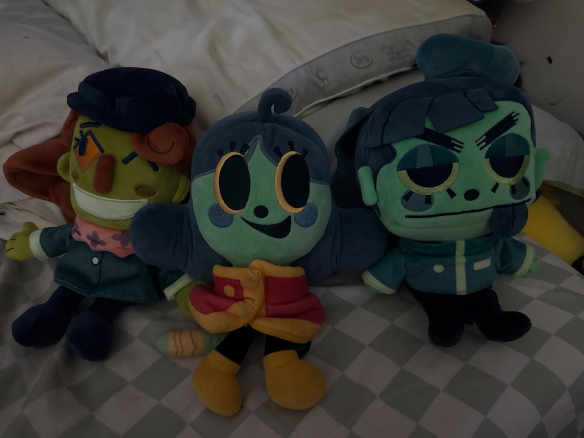 giggleplayfun's tweet photo. [on a more not Steven beanies gay note my collection is growing and im so happy] 

#smileforme #s4m #greatgodgrove https://t.co/1aSeMAAXXg
