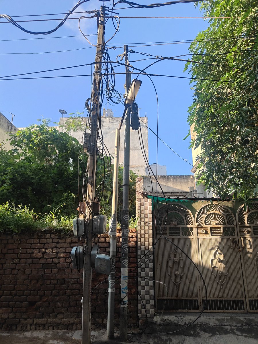 niladuhan's tweet photo. @hryhelpdesk @mduhbvn @NayabSainiBJP @cmohry @DC_Rohtak No solution @hryhelpdesk @cmohry @anilvijminister https://t.co/gAsolRsf0u