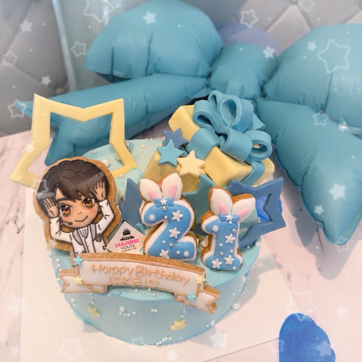_krkr_keeei_'s tweet photo. ⭐️スーパーキラキラアイドルが爆誕した日⭐️阿達慶くん21歳のお誕生日おめでとう🐰🎂㊗️これからも誰よりもキラキラ輝いて✨誰よりも幸せになりますように🪄💫21歳の慶くんも✨世界で1ばん✨幸せが似合う人です❣️（断言）慶くんの幸せは私の幸せ🙂‍↕️だーーいすき🐰💙
#阿達慶誕生祭 #阿達慶誕生祭2026 https://t.co/tAz63SHGHv