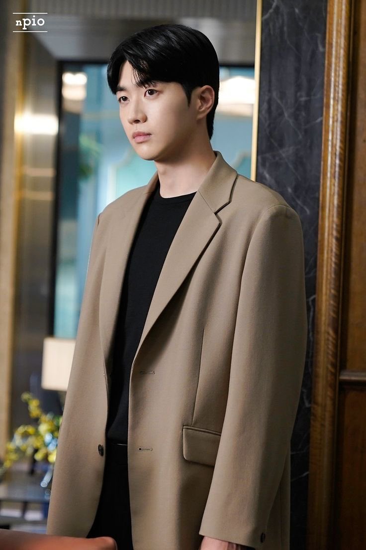 seonhoho21's tweet photo. Kanghoon drama review:
-the red sleeve (historical,romance)
9/10
-little women (mystery,drama) 9.5/10
-the secret romantic guesthouse (historical,romance) 8.5/10 
(10/10 for shi yeol)
-a time called you (time travel, fantasy) 6/10  (sorry time travel &amp; fantasy ain't my thing 🙏) https://t.co/ocOuZVwMVD