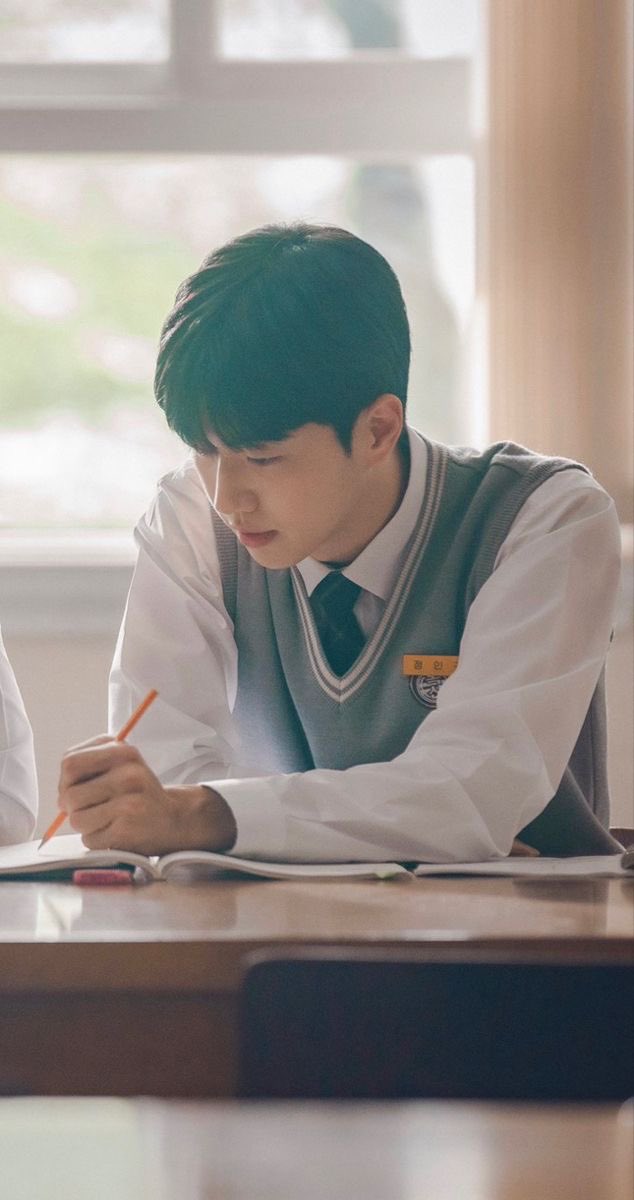 seonhoho21's tweet photo. Kanghoon drama review:
-the red sleeve (historical,romance)
9/10
-little women (mystery,drama) 9.5/10
-the secret romantic guesthouse (historical,romance) 8.5/10 
(10/10 for shi yeol)
-a time called you (time travel, fantasy) 6/10  (sorry time travel &amp; fantasy ain't my thing 🙏) https://t.co/ocOuZVwMVD