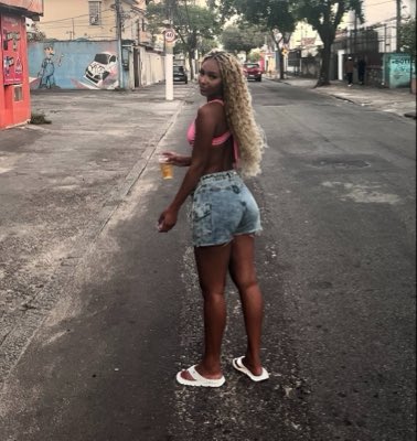 22Meninaanja's tweet photo. #NovaFotoDePerfil https://t.co/PDDGcfesGG
