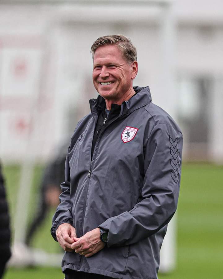 noellibes's tweet photo. 🚨Samsunspor’un eski Teknik Direktörü Markus Gisdol, CSKA Sofia’nın yeni teknik direktörü oldu.
#CskaSofia #MarkusGisdol https://t.co/u2HWd8ejkw