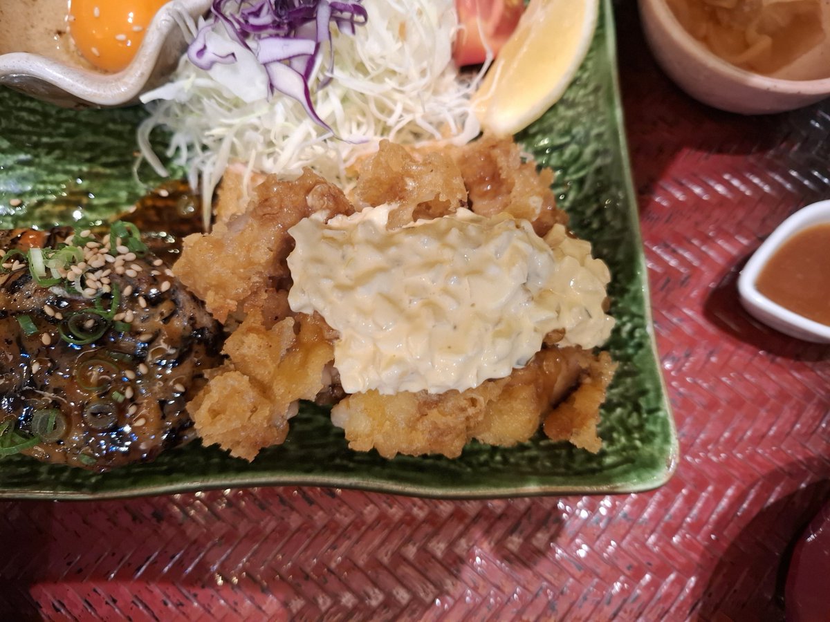 mayu_1110790's tweet photo. 大戸屋ごはん処
チキン南蛮
生ニラだれの油淋鶏

油淋鶏の勝ち https://t.co/M2KEWCSyQU