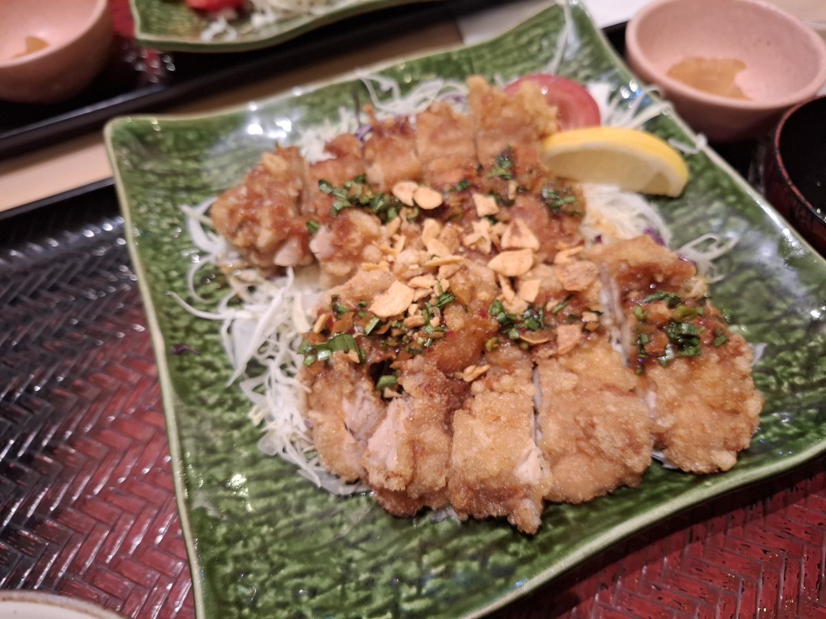 mayu_1110790's tweet photo. 大戸屋ごはん処
チキン南蛮
生ニラだれの油淋鶏

油淋鶏の勝ち https://t.co/M2KEWCSyQU